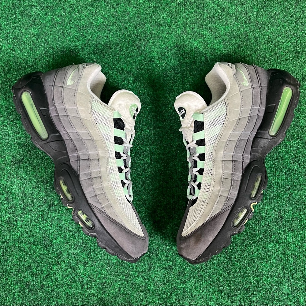 Nike Air Max 95 Fresh Mint White Granite Dust Grey Mens Size 13
